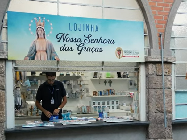 Conheça a lojinha de produtos religiosos do Santuário da Medalha Milagrosa.